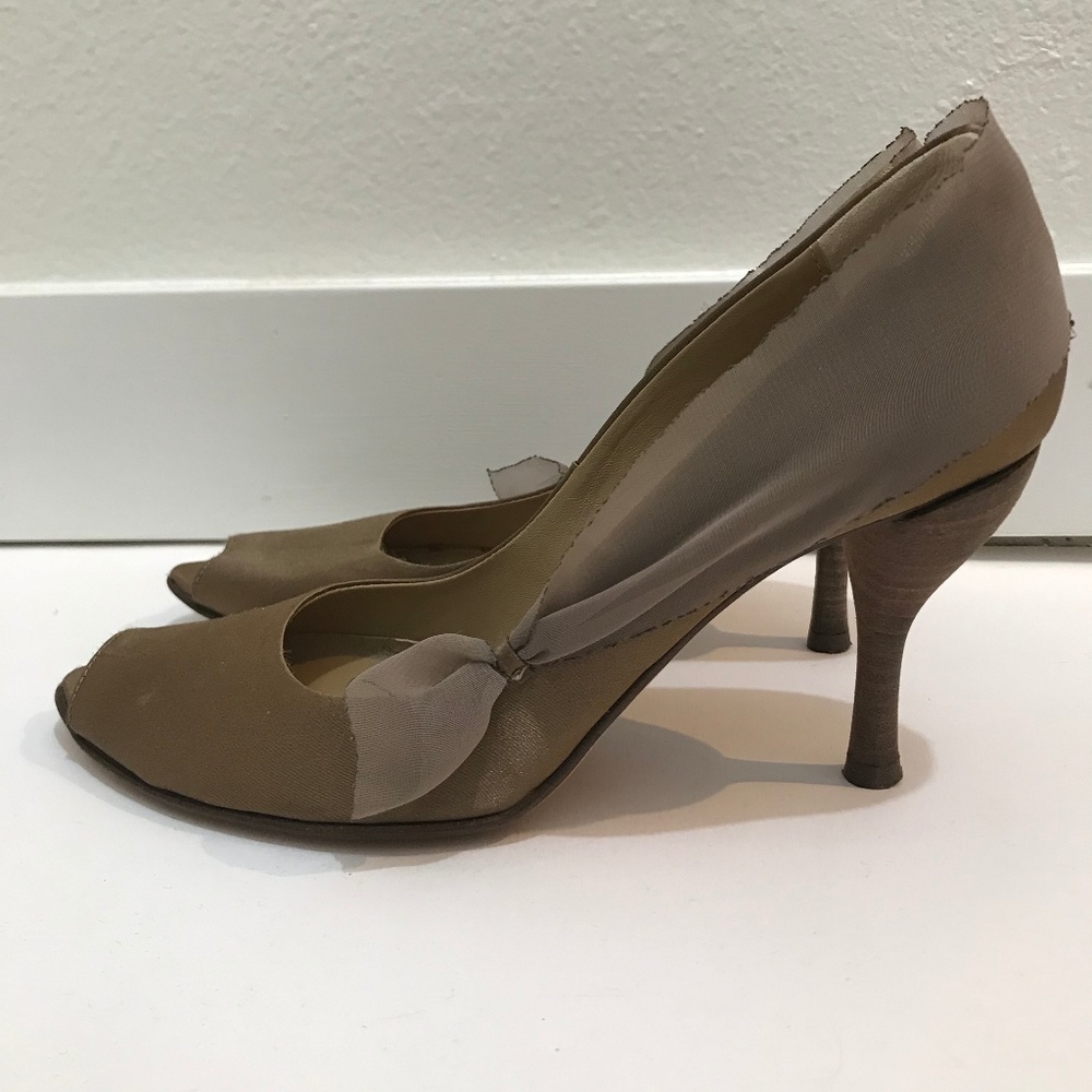 Dusica Kotur Sacks Fabric-Wrapped Heels